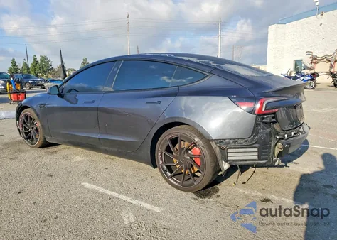 2025 Tesla Model 3 из США, поврежденный, VIN 5YJ3E1ET0SF989624